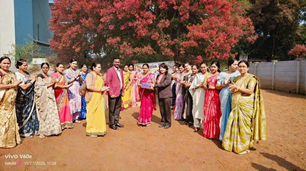 उड़ान जी एस सोसायटी का आदर्श मां कार्यक्रम