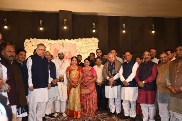 शिवरतन के बेटे के शादी समारोह में शामिल हुए सीएम
