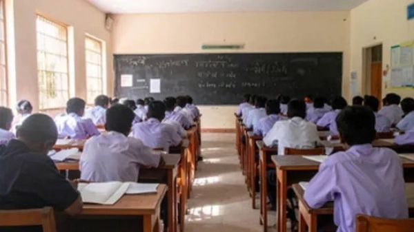 फरवरी से बोर्ड परीक्षाएं, अधूरा पाठ्यक्रम और शिक्षक उपलब्धता को लेकर स्कूलों में चिंता