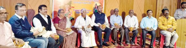 कन्नड़भाषियों ने मनाया राज्य स्थापना दिवस