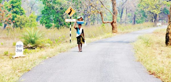 बस्तर के दुर्गम क्षेत्रों में 240 करोड़ की लागत से बनेंगी 87 नई सडक़ें
