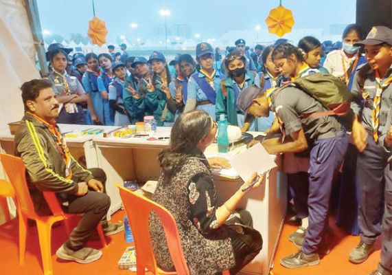 राष्ट्रीय जंबूरी में रेलवे के तीन फेलो सदस्य 