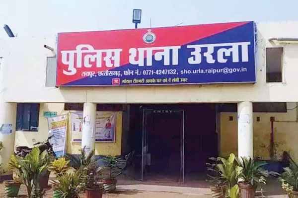 आधी रात युवक की हत्या, तीन पकड़े गए, दो नाबालिग