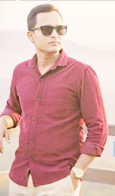 खड़ी ट्रक में घुसी तेज रफ्तार बाइक, युवक मौत