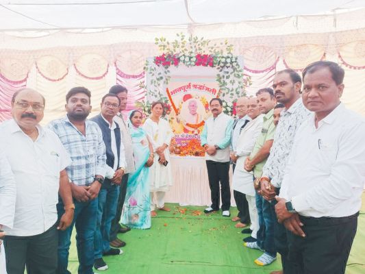 हेमचंद घृतलहरे को विधायक  ने दी श्रद्धांजलि