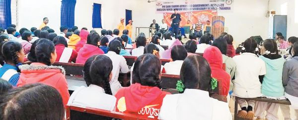 हायर सेकेंडरी खरसोता व मनोरा में आपदा प्रबंधन पर प्रशिक्षण