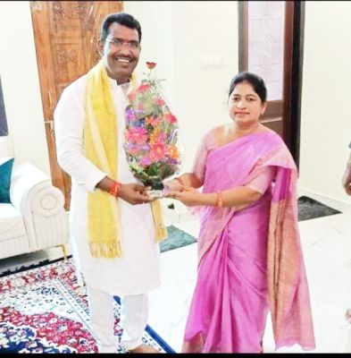 भाजपा सरकार के दो वर्ष पूर्ण होने पर देवकी साहू ने दी बधाई