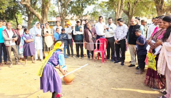 अंतरराष्ट्रीय दिव्यांग दिवस पर स्वामी आत्मानंद स्कूल में विविध खेलकूद, साहित्यिक व सांस्कृतिक कार्यक्रम