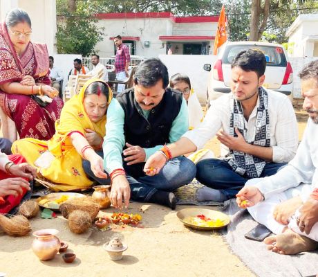 नपाध्यक्ष ने किया शेड निर्माण  के लिए भूमिपूजन