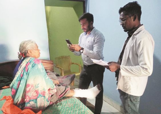 आयुष्मान वय वंदना कार्ड पंजीयन का कार्य पूर्ण