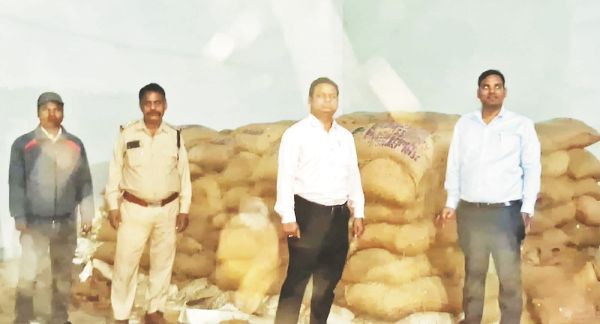 अवैध भंडारण : 3 दिनों में 7 प्रकरणों से 7 हजार क्विंटल धान पकड़ाया