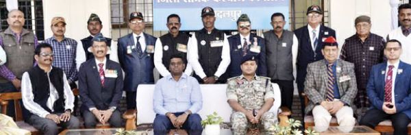 बस्तर में मना सशस्त्र सेना झण्डा दिवस