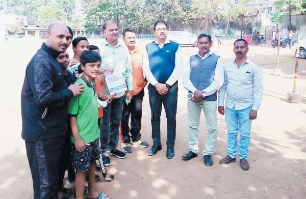 चिखली स्कूल मैदान का महापौर ने किया निरीक्षण