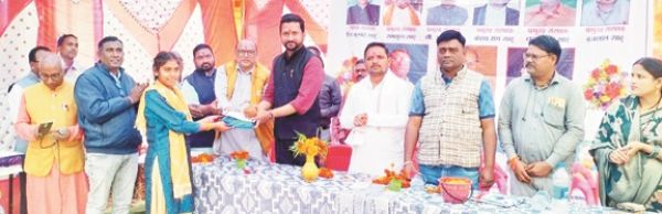 दुबेलिया तेली साहू समाज के सम्मान समारोह में पहुंचे विक्रांत सिंह