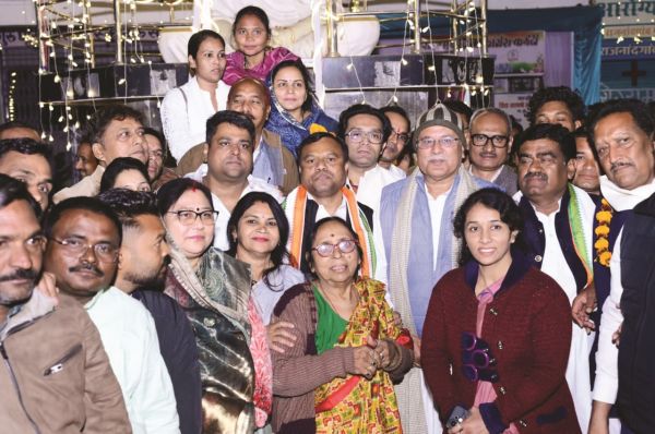 नवनियुक्त कांग्रेस अध्यक्षों के शपथ ग्रहण समारेाह में पहुंचे पूर्व सीएम बघेल व पीसीसी अध्यक्ष बैज