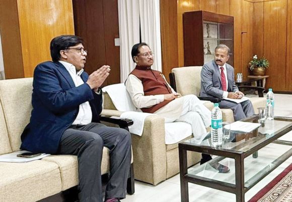 एमपी की प्रेशर इरिगेशन नेटवर्क से प्रभावित हुए साय