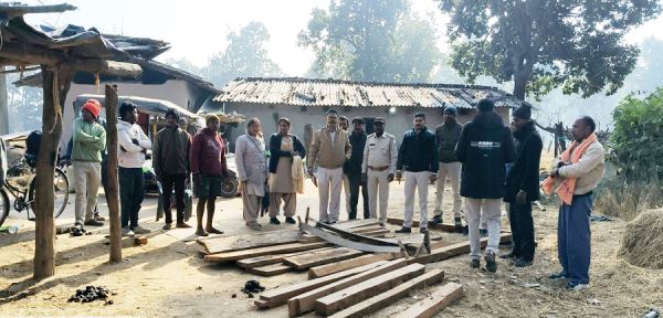 सेमरसोत अभ्यारण्य के कोदौरा रेंज में इमारती लकड़ी जब्त