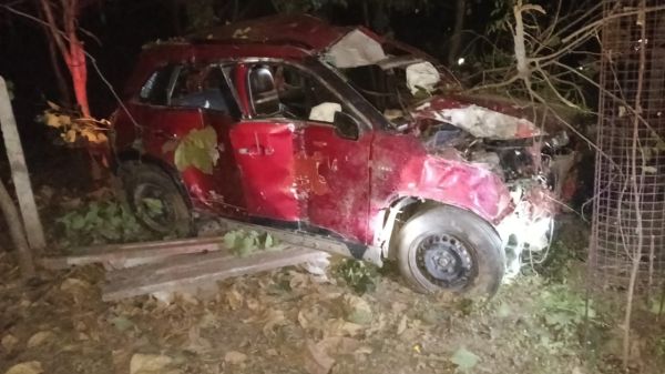 तेज रफ्तार कार तीन बार पलटी, दो छात्रों की मौत