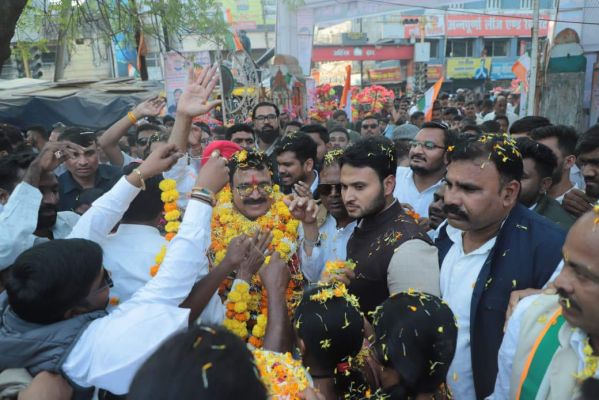 धान बेचने के लिए किसान प्रताडऩा की पराकाष्ठा, एसआईआर में मतदाता कम किए जा रहे -द्वारिकाधीश