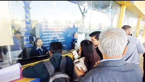 इंडिगो संकट का सप्ताह पूरा, मंगल को भी चार उड़ानें रद्द