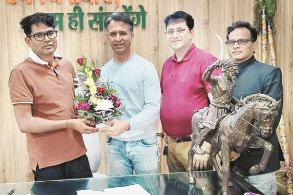 वित्तमंत्री से मिले चेंम्बर पदाधिकारी