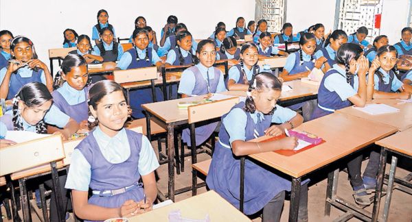 बलौदाबाजार : 10वीं में 13 हजार और 12वीं में 9 हजार विद्यार्थी परीक्षा देंगे