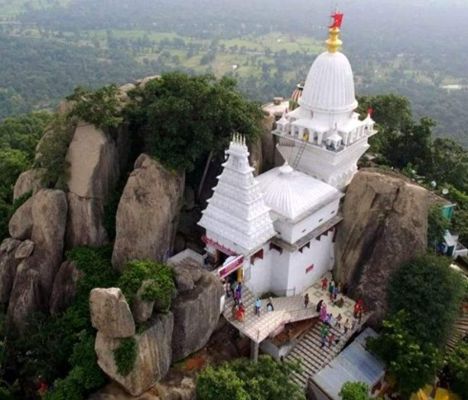 खल्लारी मंदिर की प्राकृतिक खूबसूरती  लुभा रही 