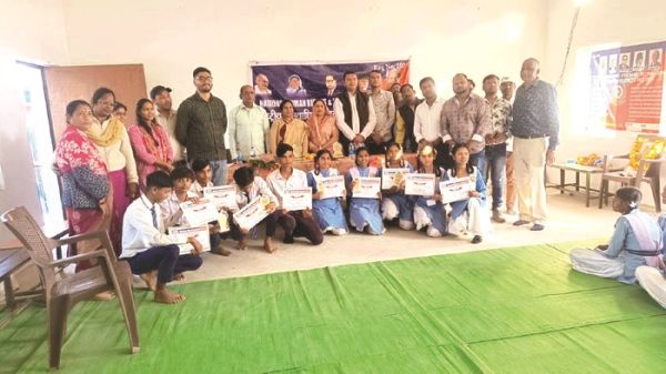 मानव अधिकार दिवस पर कन्हारपुरी स्कूल में रक्त परीक्षण