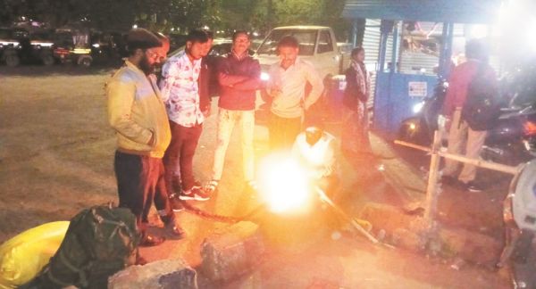 दुर्ग में शीतलहर तेज, निगम ने शुरू की अलाव व्यवस्था