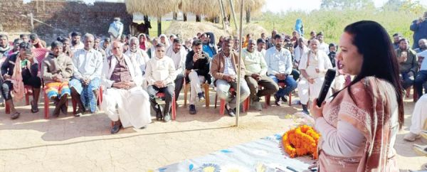 स्वीकृति के विपरीत खनन कंपनियों के मुनाफे के लिए सरकार अपने तंत्र का इस्तेमाल कर उन्हें बेदखल कर रही है- जरिता लैतफलांग