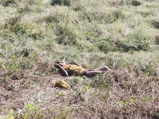 खेत में मिली ग्रामीण की लाश, जांच में जुटी पुलिस