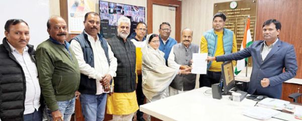 अंबिकापुर-दिल्ली ट्रेन के बिश्रामपुर स्टेशन में ठहराव न होने पर आंदोलन की चेतावनी