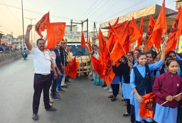 स्वदेशी संकल्प यात्रा निकाली