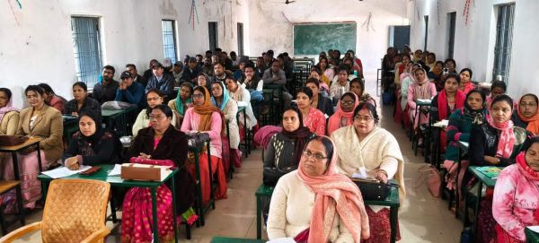 डाटा एंट्री ऑपरेटरों से कराए जा रहे लिपिकीय कार्यों पर संघ का विरोध