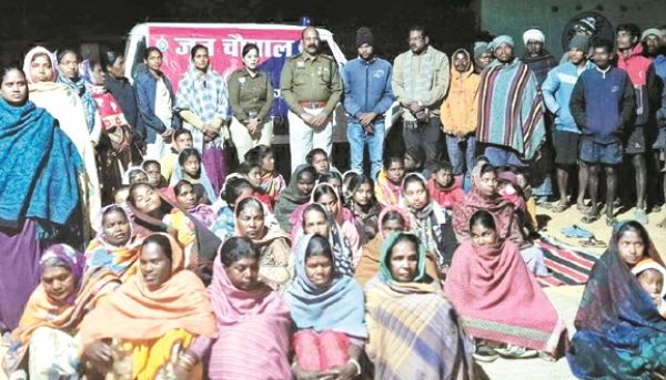 पुलिस की जनचौपाल, ग्रामीणों को अपराध जागरूकता और नशामुक्ति का संदेश