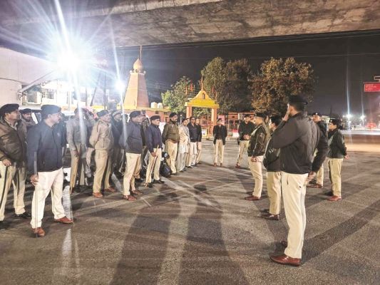 कानून व्यवस्था को सुदृढ़ बनाने पुलिस ने चलाया अभियान