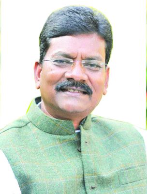 भाजपा मुंगेरीलाल के हसीन सपने दिखाना बंद करे-महंत