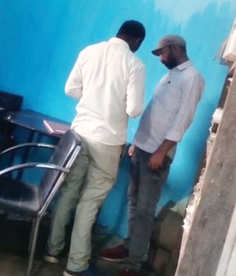 त्रिकुंडा धान खरीदी केंद्र में अवैध वसूली का आरोप, वीडियो सोशल मीडिया पर फैला