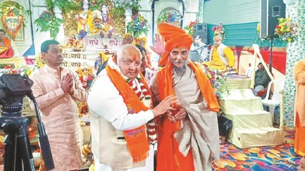 त्रिवेणी ज्ञान यज्ञ के सातवें दिन सुदामा चरित्र की कथा से भाव-विभोर हुए श्रद्धालु