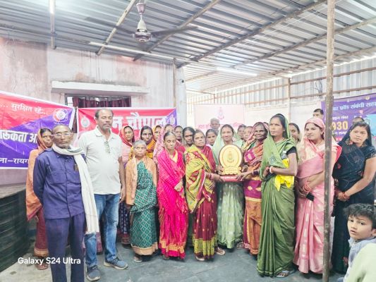 शराबबंदी की मिसाल बना डुमरमुड़ा, महिला संगठन का सम्मान