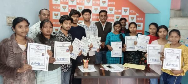 पार्षद की पहल पर मिल रही तकनीकी शिक्षा, आधुनिकता से जुड़ रहे विद्यार्थी