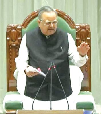 विपक्ष का व्यवहार निंदनीय - रमन