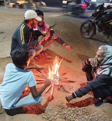 प्रदेश कड़ाके की ठंड कोहरे की चपेट में