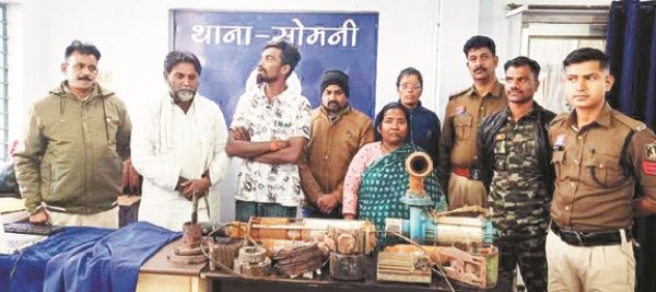 चोरी का पंप व तार खरीदने वाले दुकानदार व कबाड़ी गिरफ्तार