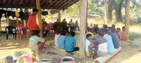 जहां लगती थी जनताना सरकार की दरबार, वहां लगी प्रधानमंत्री आवास की चौपाल