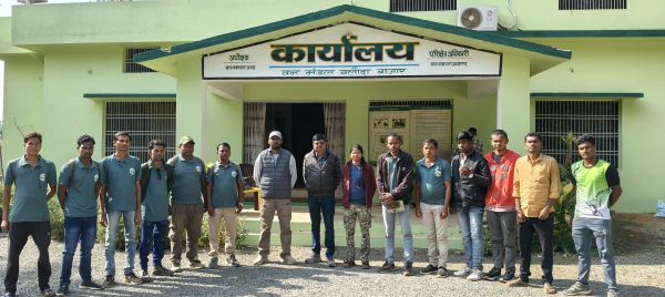 बारनवापारा वन्यजीव अभयारण्य में सफारी गाइडों के लिए स्टोरी टेलिंग कार्यशाला