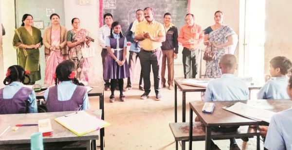 तहसीलदार ने जामुल स्कूल का किया निरीक्षण