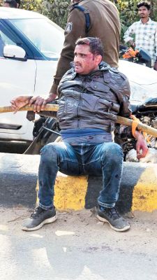 एसडीओपी पर चाकू से हमला, आरोपी हिरासत में