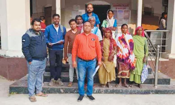 धरमजयगढ़-कापू सडक़ बनी, पर नहीं मिला मुआवजा