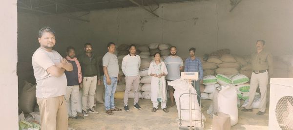 860 कट्टा धान जब्त